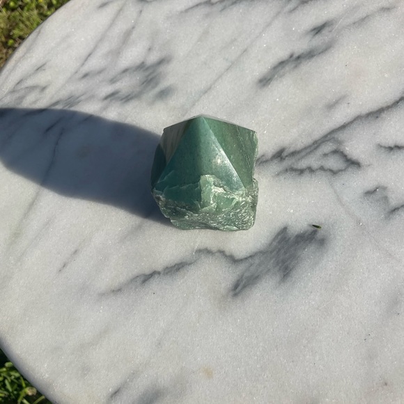 Green aventurine tower - Picture 4 of 5